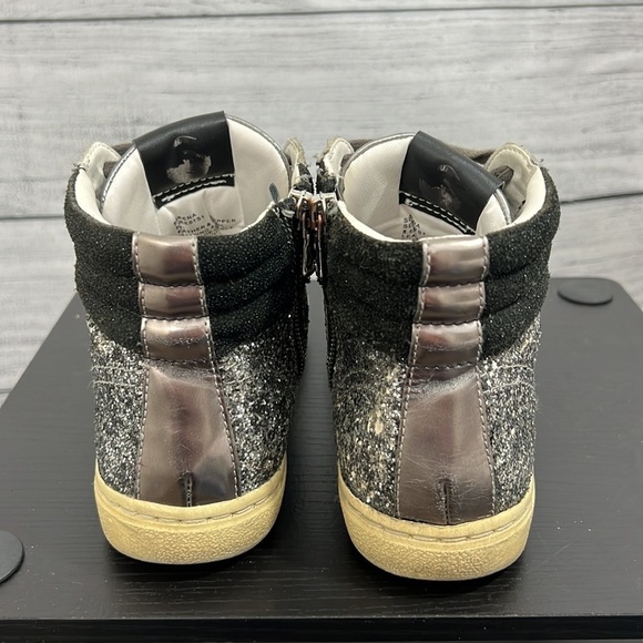 Steve Madden Golden Goose Knock off - Picture 2 of 7